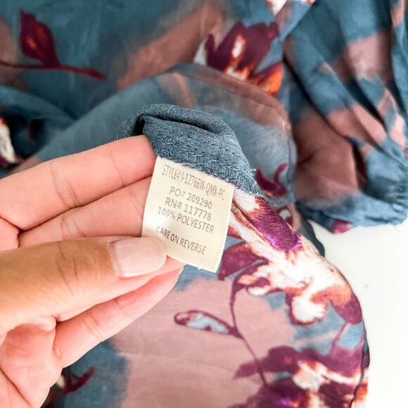 LoveStitch | Floral Puff Sleeve Blouse Blue | S - Picture 10 of 11